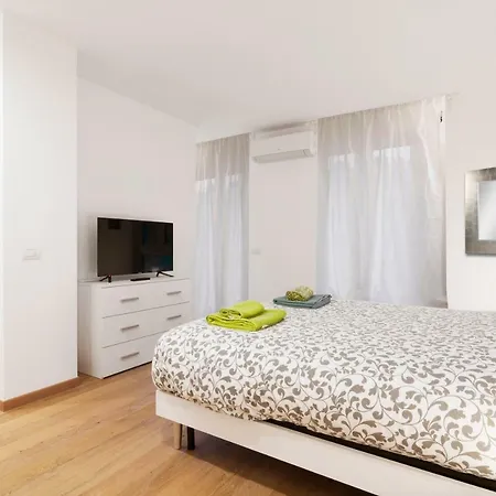 Bruni Flat * Milan